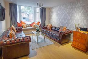 HUGE 12 Bedroom sleep 24 luxury with 2 HOT TUBS